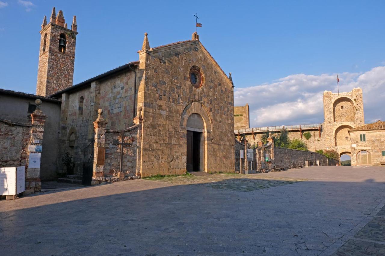 Rooms And Wine Al Castello Monteriggioni Dış mekan fotoğraf