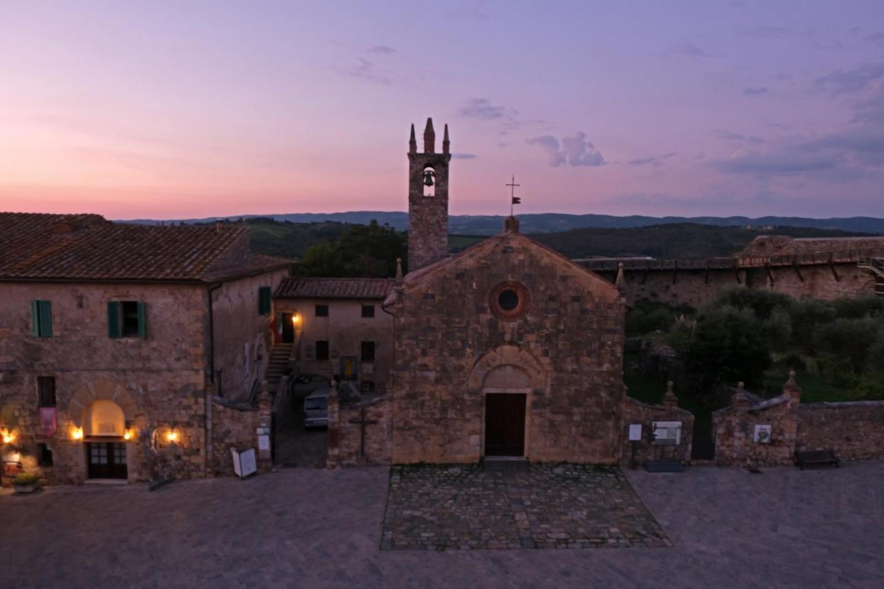 Rooms And Wine Al Castello Monteriggioni Dış mekan fotoğraf