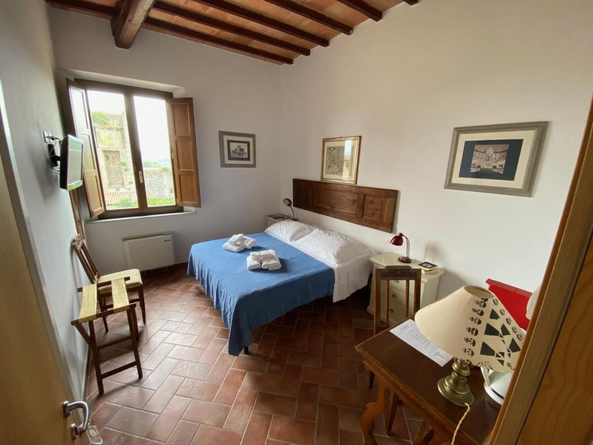 Rooms And Wine Al Castello Monteriggioni Dış mekan fotoğraf
