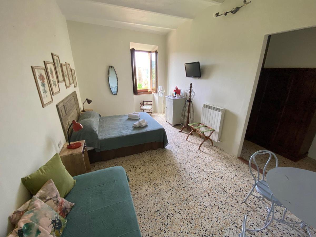 Rooms And Wine Al Castello Monteriggioni Dış mekan fotoğraf