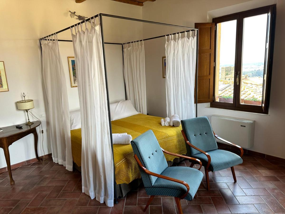 Rooms And Wine Al Castello Monteriggioni Dış mekan fotoğraf